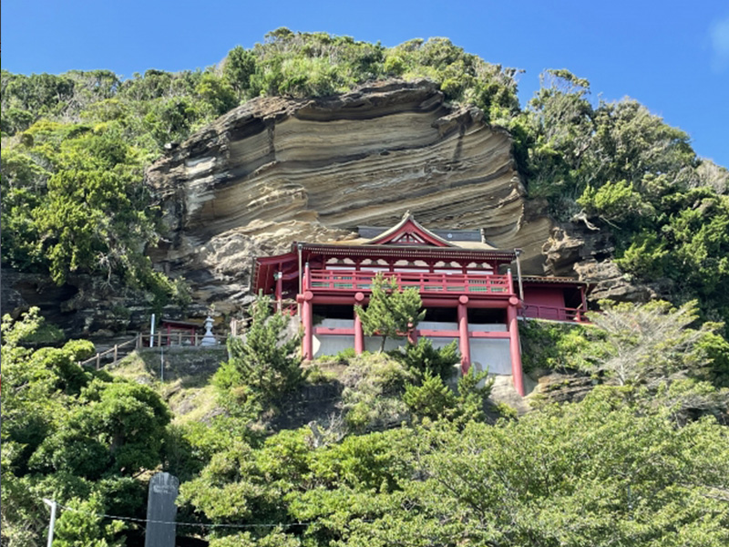 崖観音
