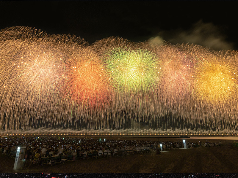 尺玉100発一斉打上