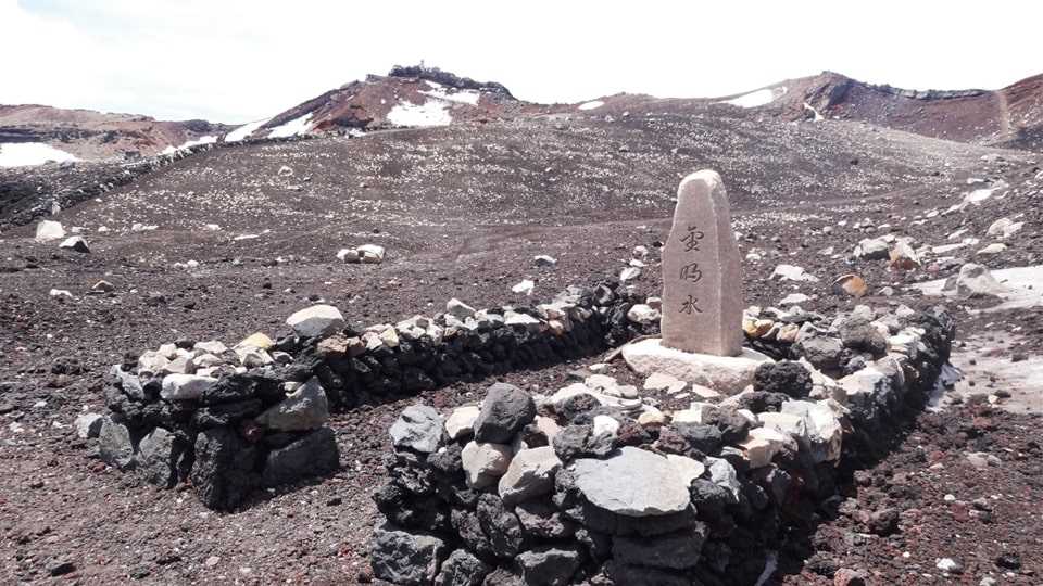 富士山の観光地の金明水と銀明水