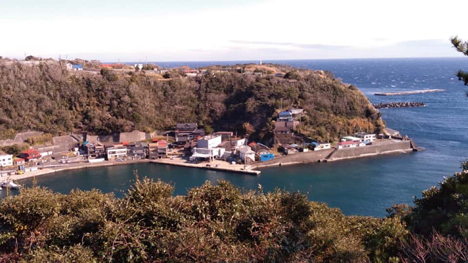 伊豆大島にある波浮港の見晴台からの風景