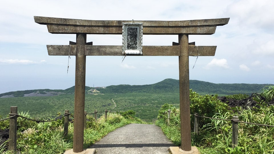 伊豆大島の三原神社の鳥居