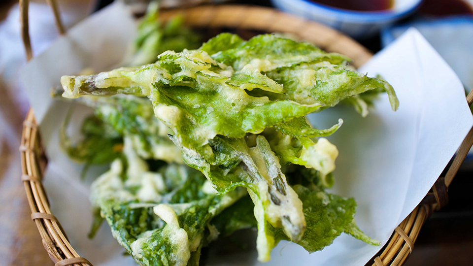 伊豆大島のグルメ明日葉の天ぷら