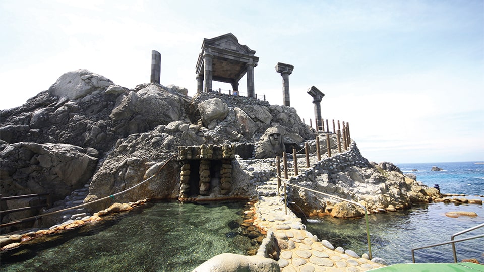  新島の湯の浜露天温泉