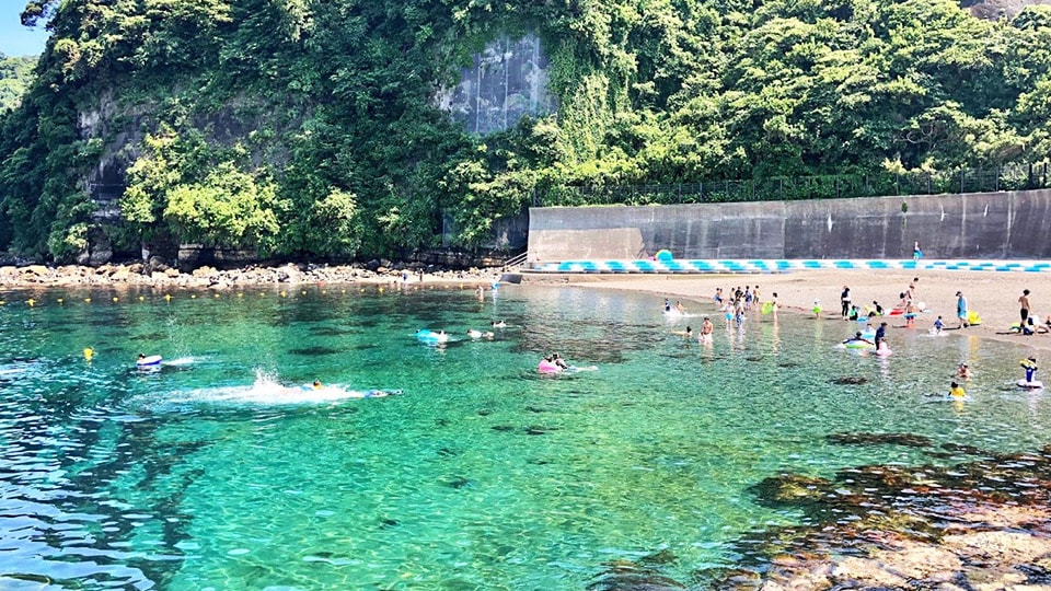 伊豆大島の日の出浜