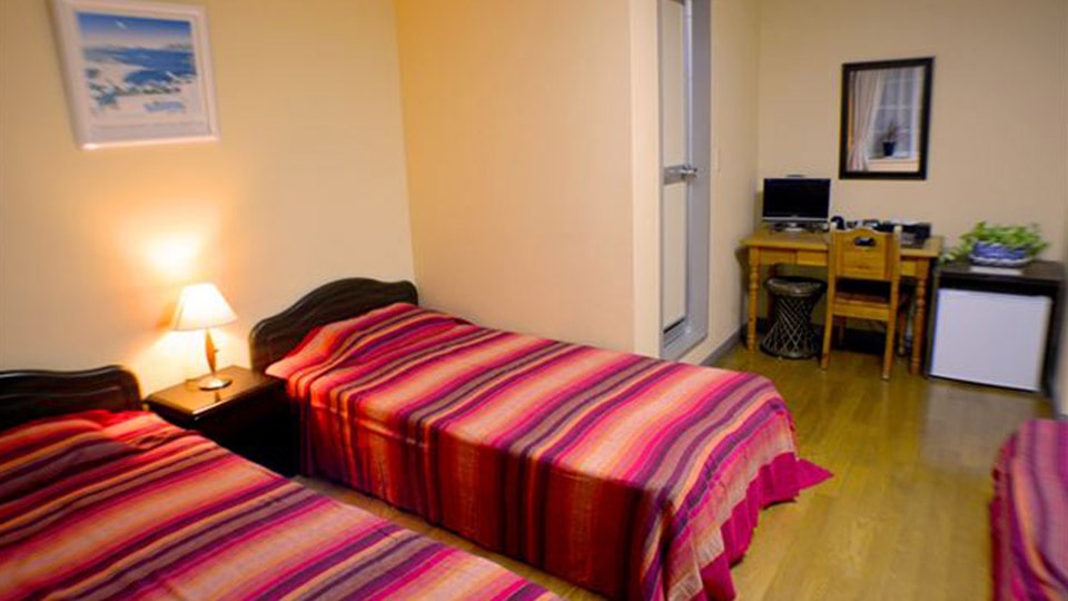 三宅島のペンションサントモの部屋