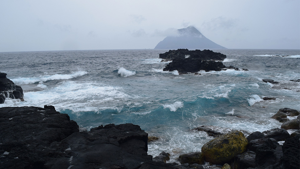 南原千畳岩海岸