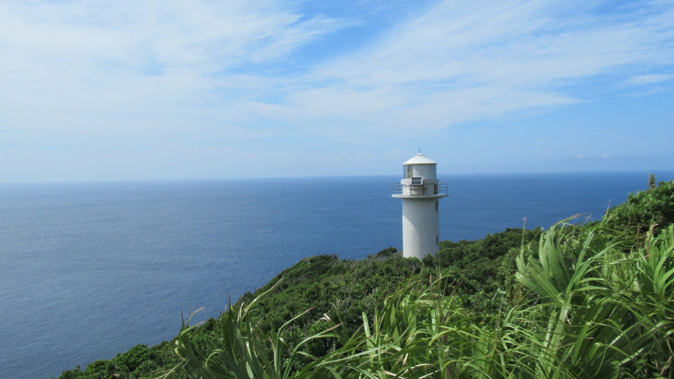 大越鼻灯台