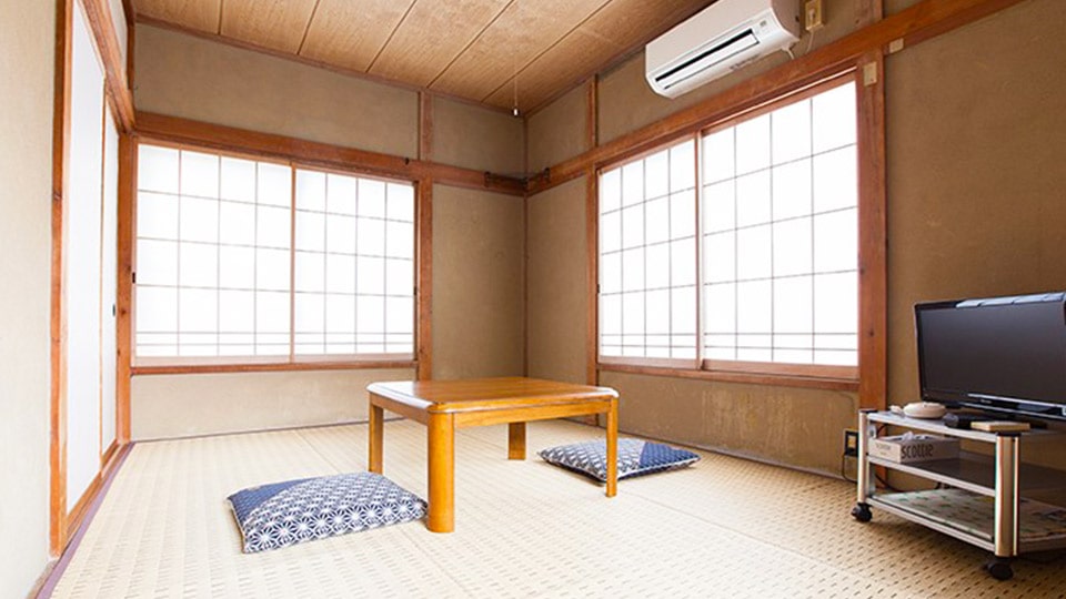 島宿わたなべの室内