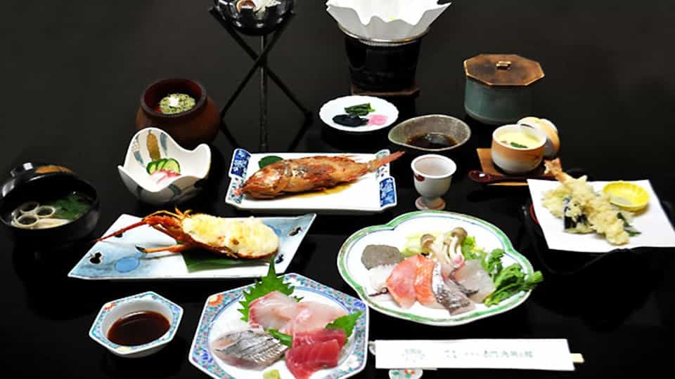 伊豆大島のホテル赤門の食事