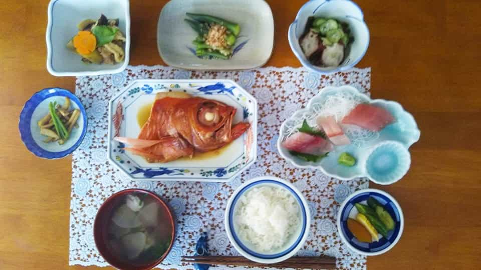 伊豆大島のゲストハウス 舟吉の食事