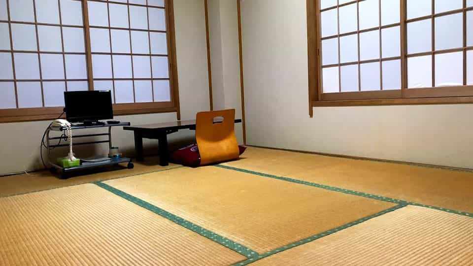 新島かどや旅館の客室