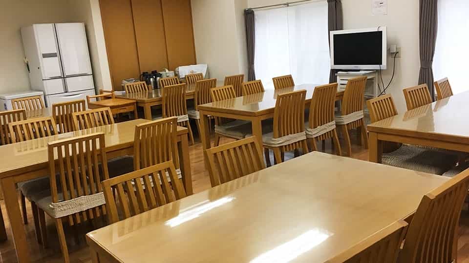 式根島島宿 きらくやの食堂