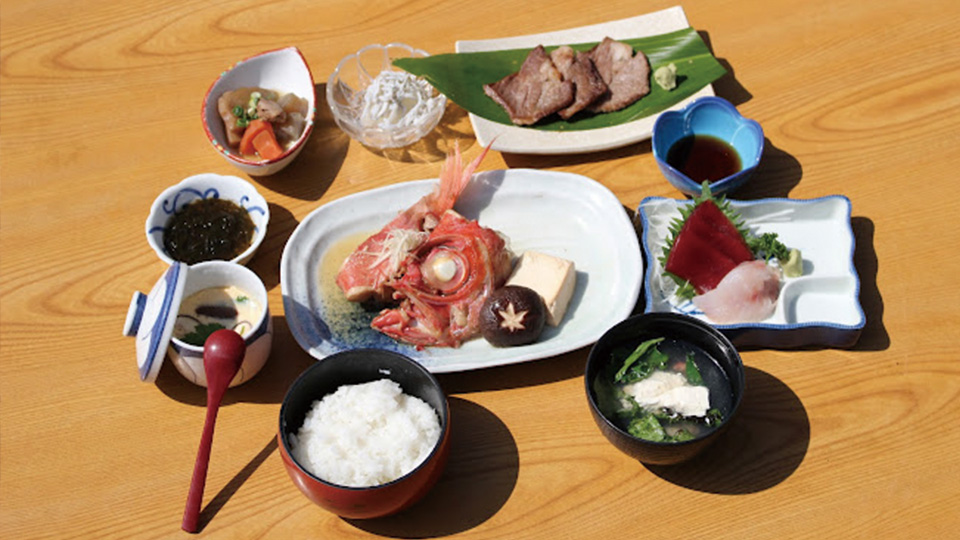 伊豆大島の三浜館の食事