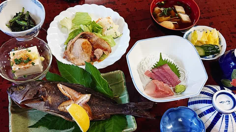 伊豆大島の民宿 三佳の食事