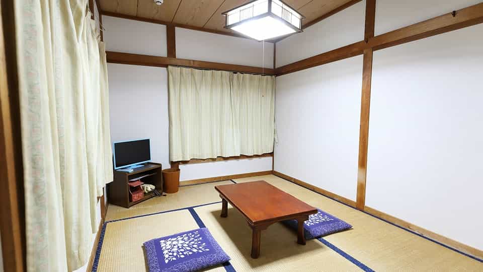 神津島中村屋の客室