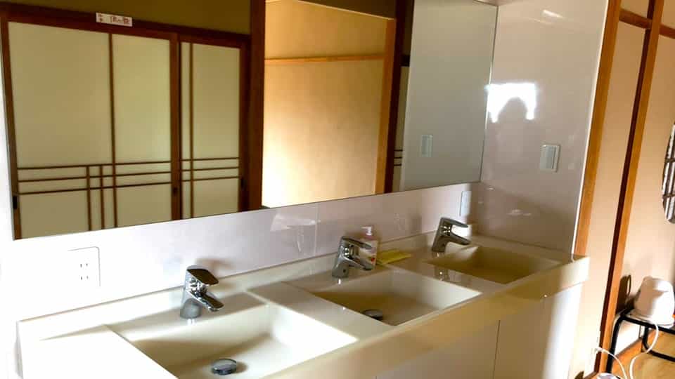 新島民宿 植林の共用エリア