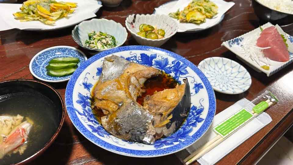 神津島旅館 よたね荘の食事