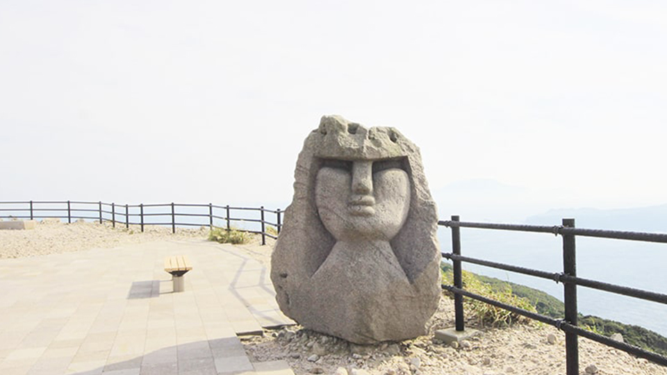 新島のツアー詳細のモヤイ像