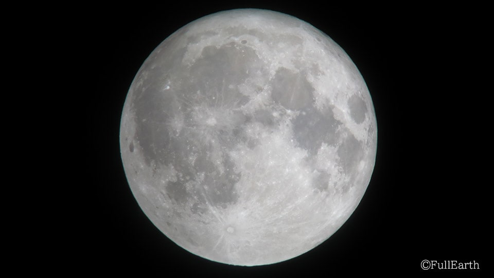 白銀の満月