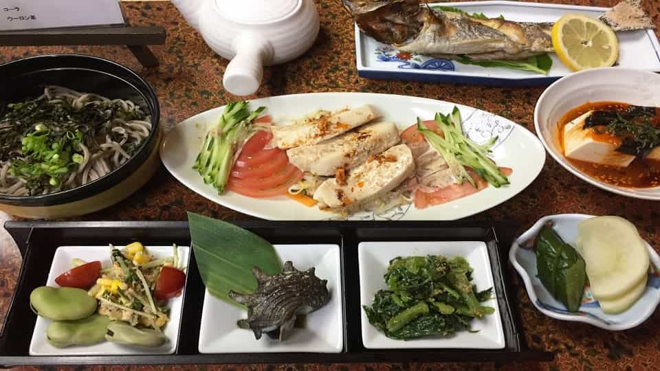 伊豆大島の旅荘 富士やの食事