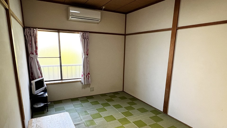 新島民宿 ヤジーの客室