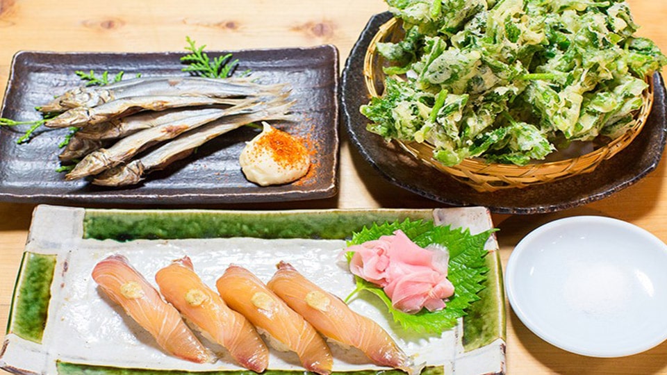 新島の居酒屋「日本橋」の島グルメ