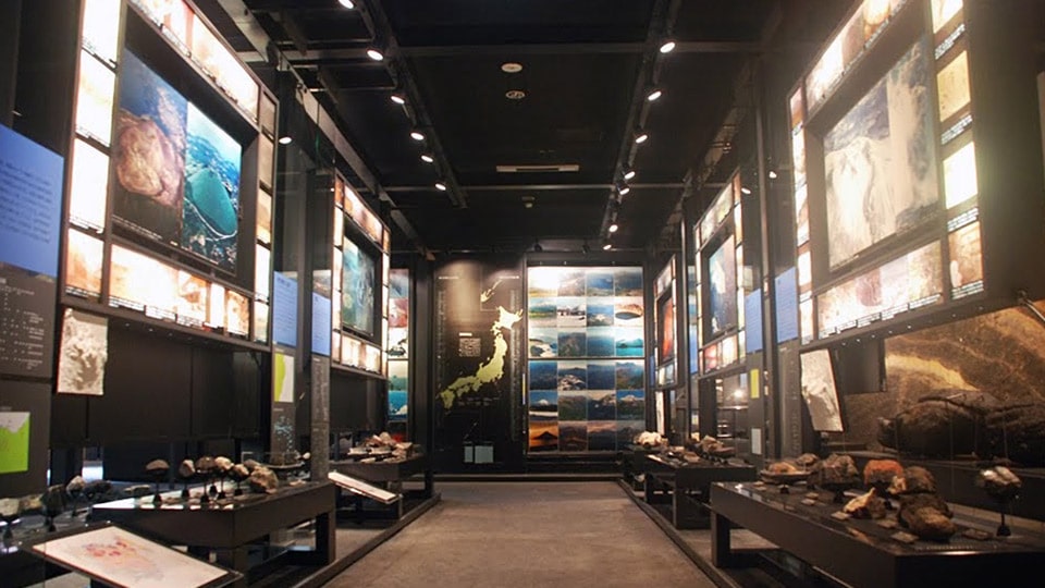 伊豆大島火山博物館