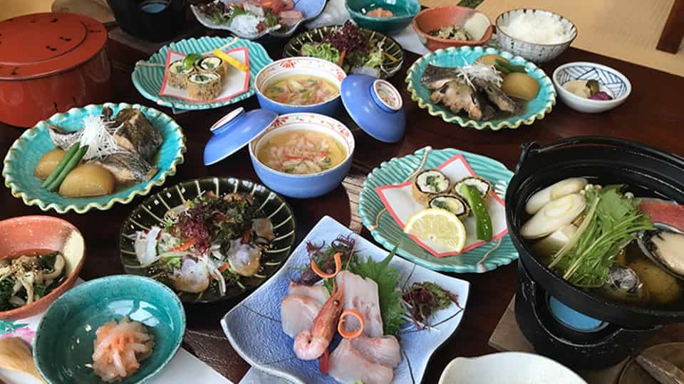 神津島のホテル神津館の食事