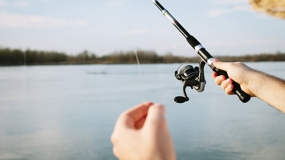 三宅島で釣りを楽しむ様子