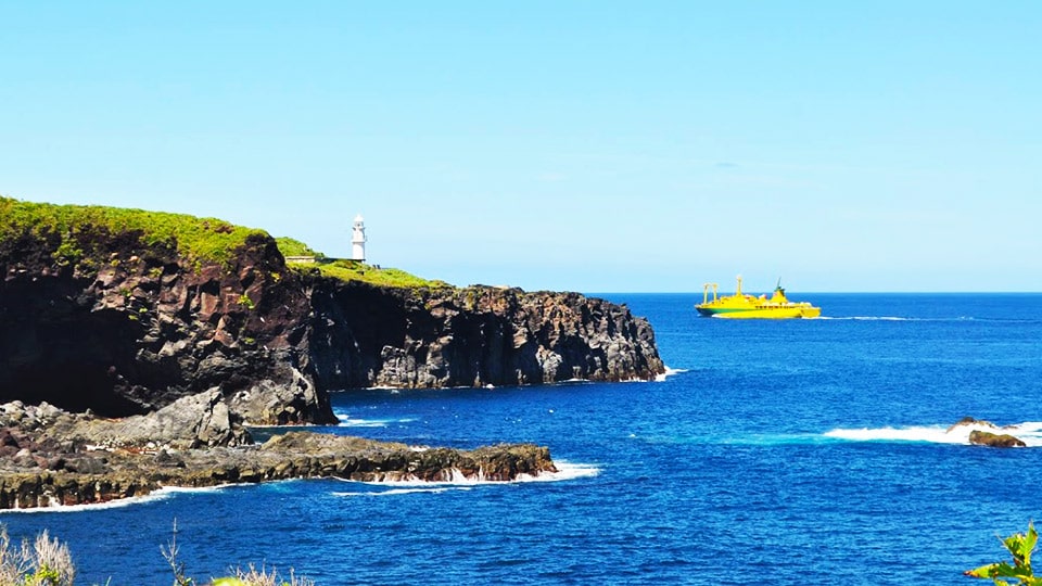 三宅島のサタドー岬