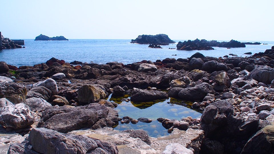 式根島の足付温泉