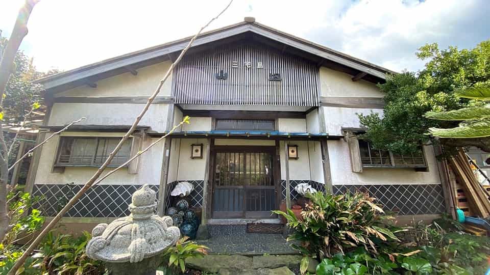三宅島の御赦免料理 ヤマノベ旅館