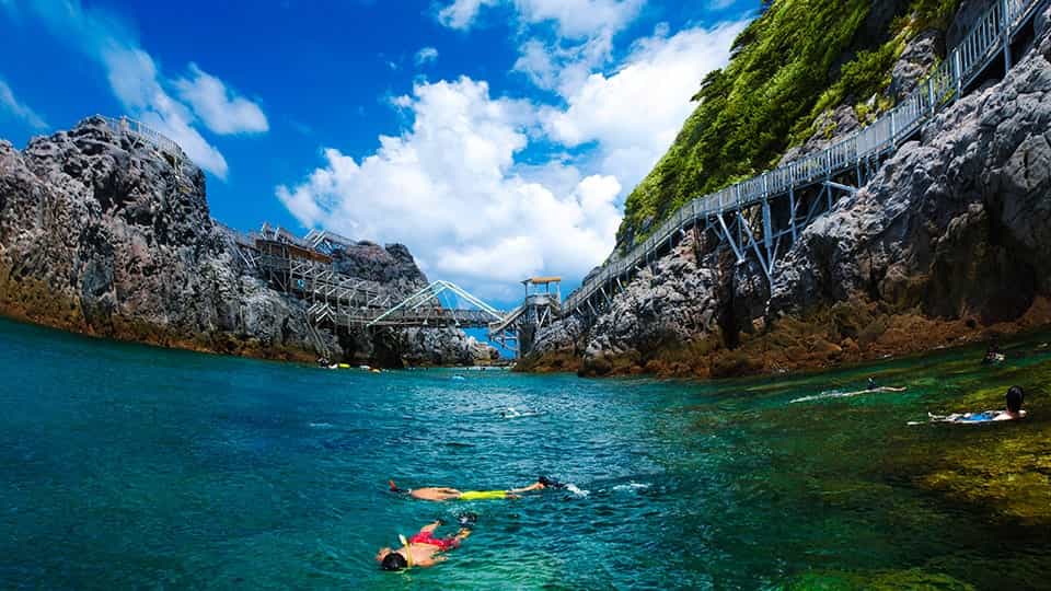 神津島の赤崎遊歩道