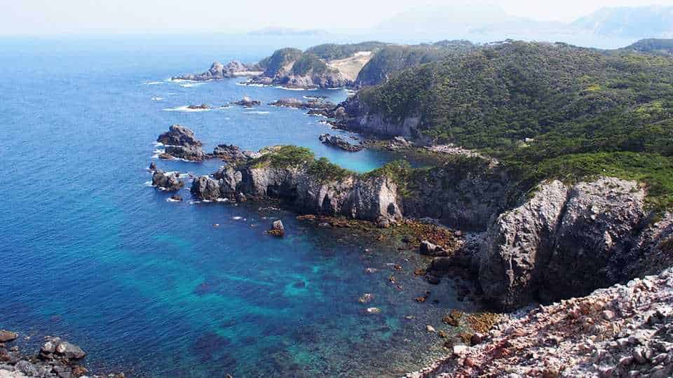式根島の神引展望台
