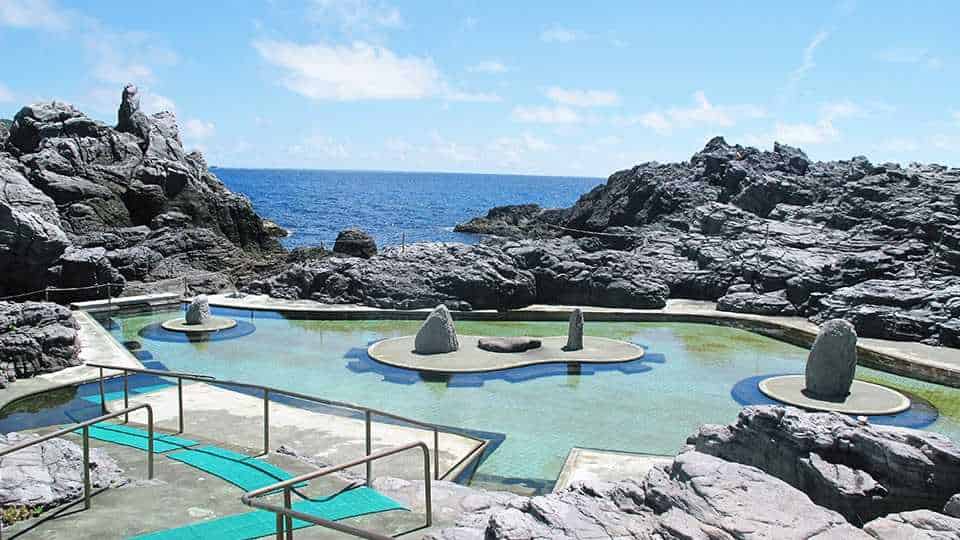 神津島の温泉保養センター