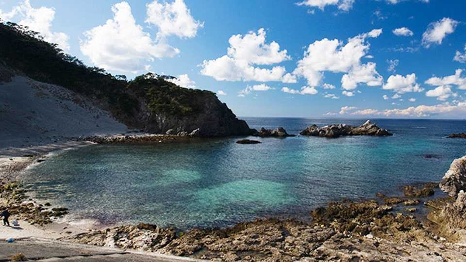 式根島の大浦海水浴場