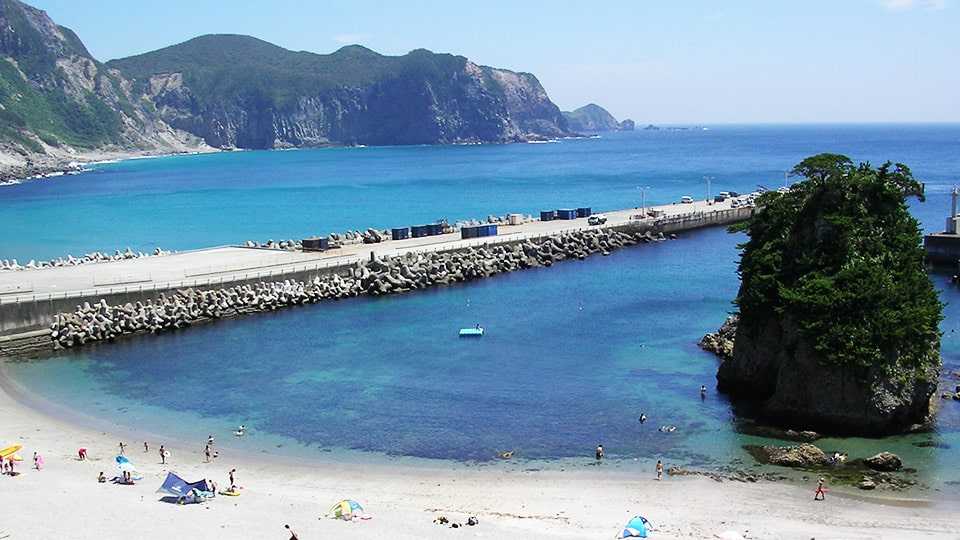 神津島の多幸湾海水浴場