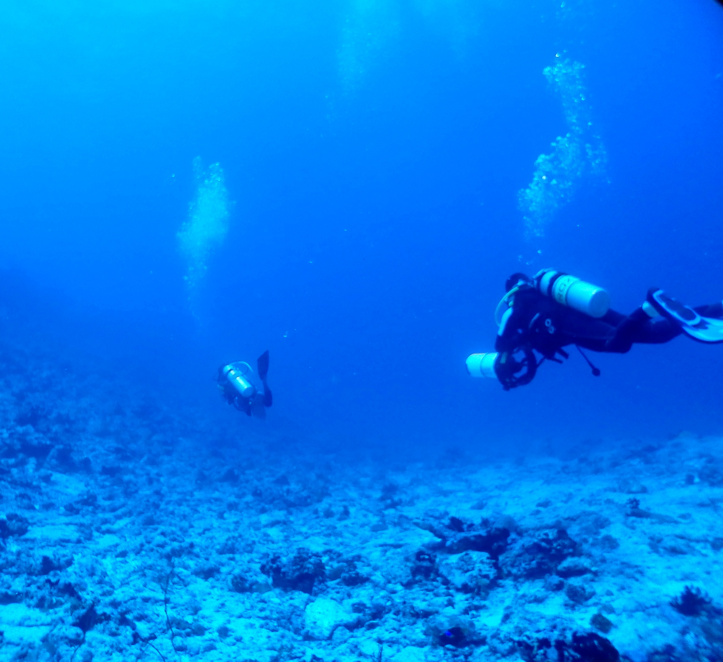 八丈島　水中スクーター