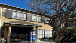 式根島の式根館の外観