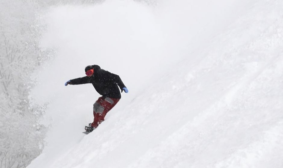 スノボするなら北志賀小丸山スキー場！コース、レンタル、グルメ徹底